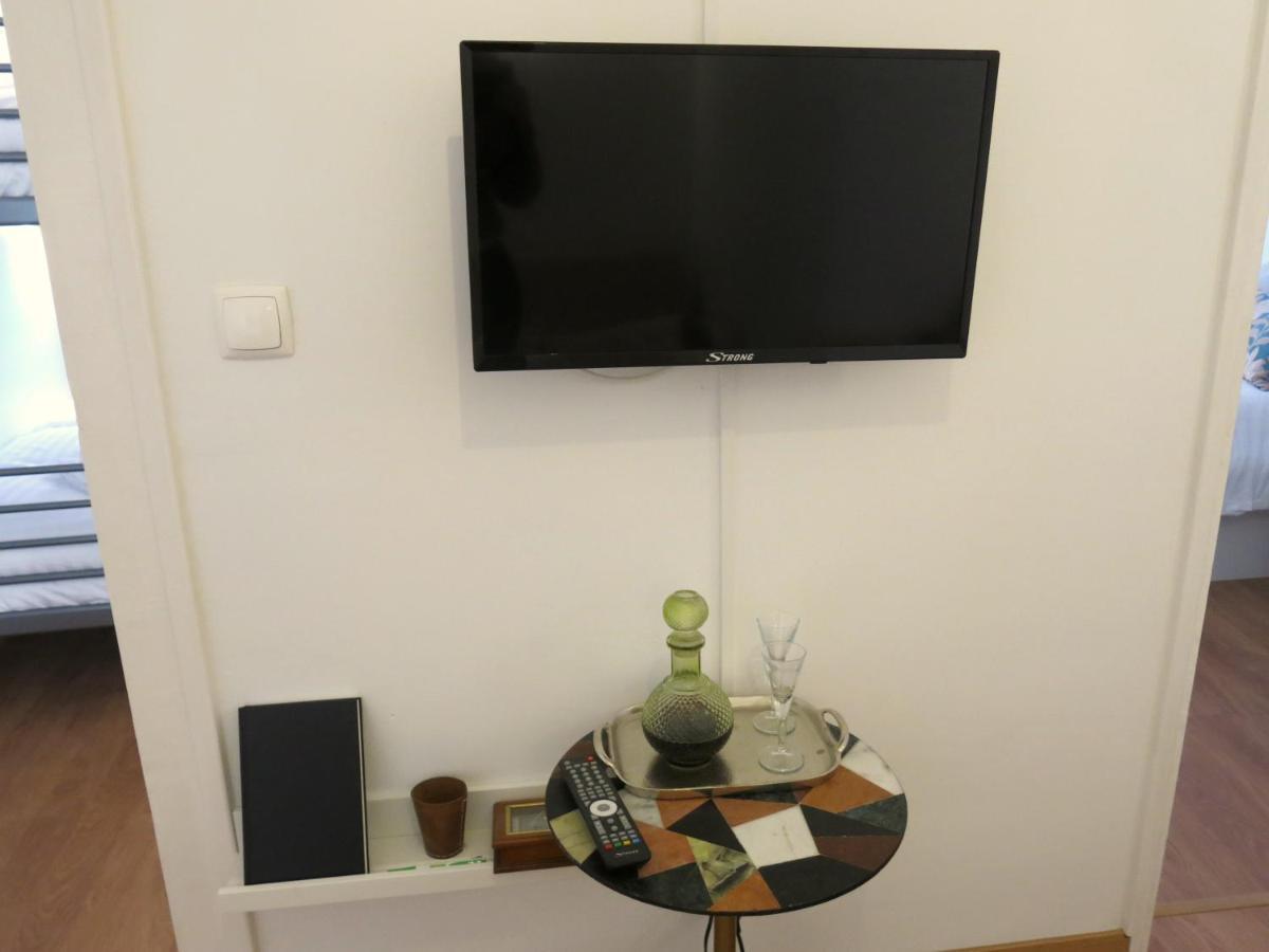 Apartments In The Castle Of S Jorge Lisbon Bagian luar foto